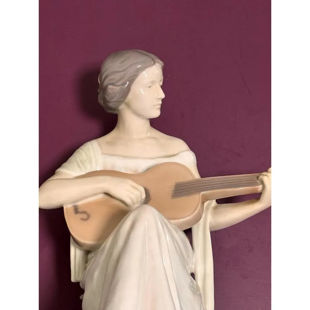 Bing & Grondahl 1684 Woman Lady Playing Guitar Porcelain Figurine